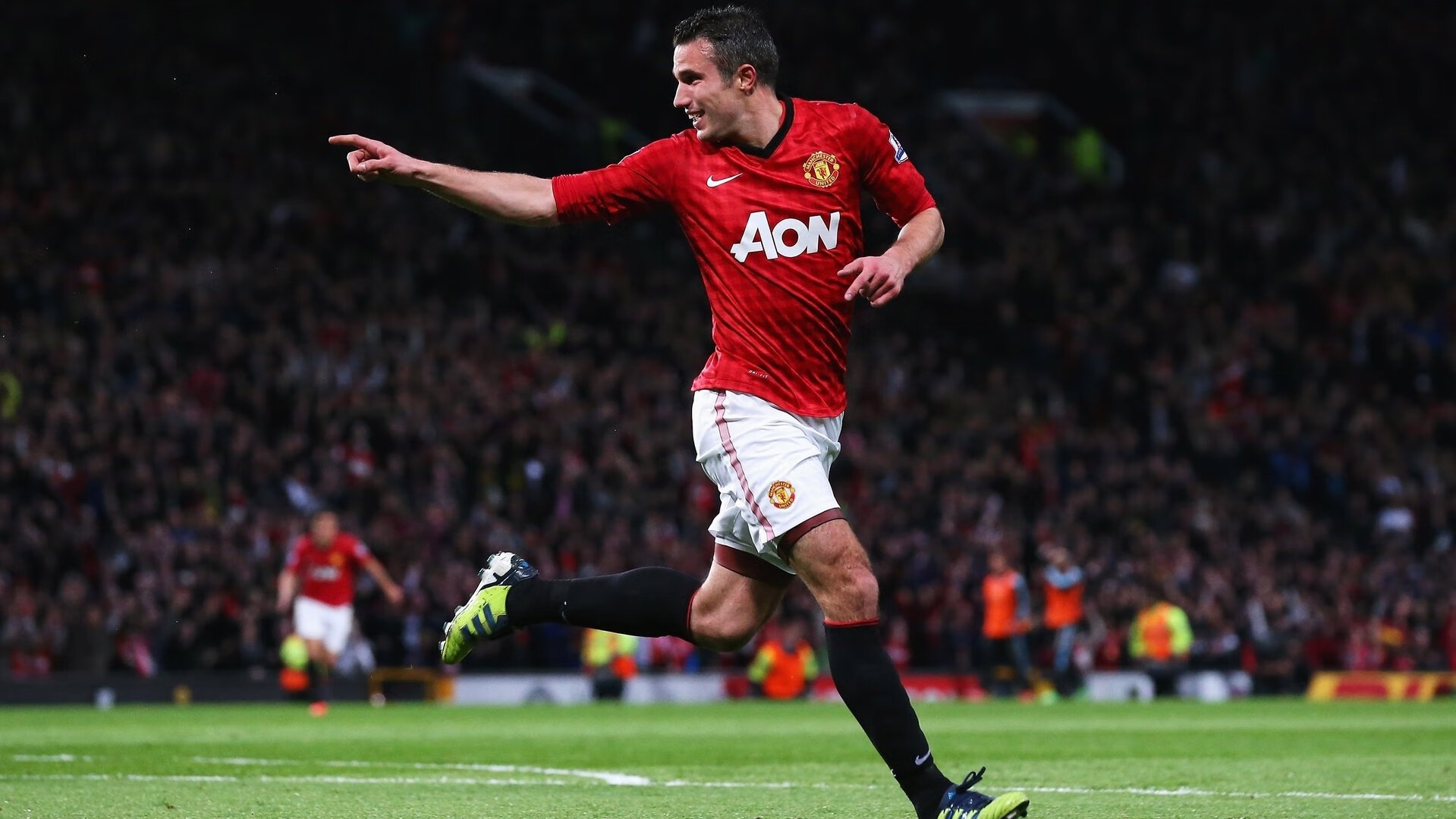 东方闪电点燃都灵之夜，孙兴慜梅开二度助西班牙完胜尤文